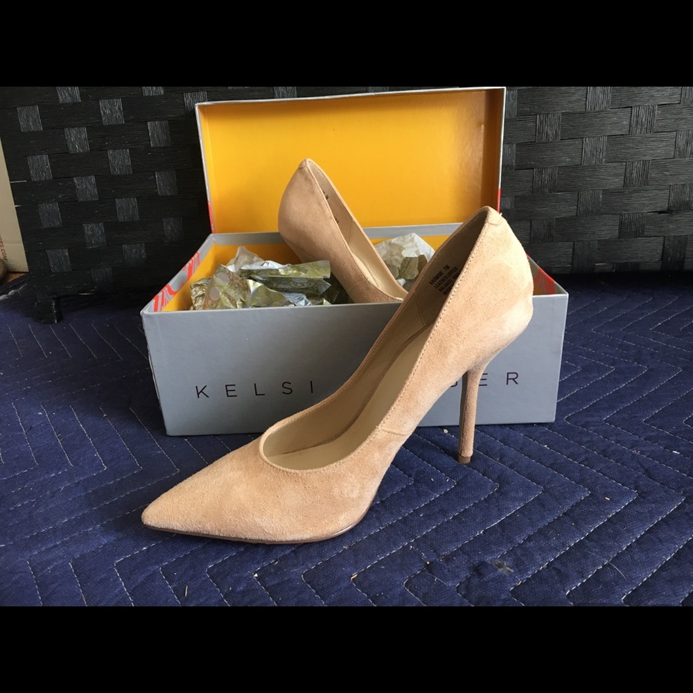 Suade Heels
